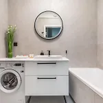 - Nowoczesny - Parking & Taras Z Ogrodem - By Renters Appartamento