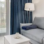 Appartamento - Nowoczesny - Parking & Taras Z Ogrodem - By Renters Niechorze