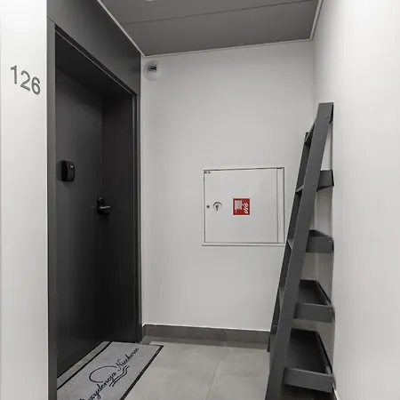 - Nowoczesny - Parking & Taras Z Ogrodem - By Renters Niechorze