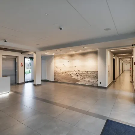 Apartment - Nowoczesny - Parking & Taras Z Ogrodem - By Renters *