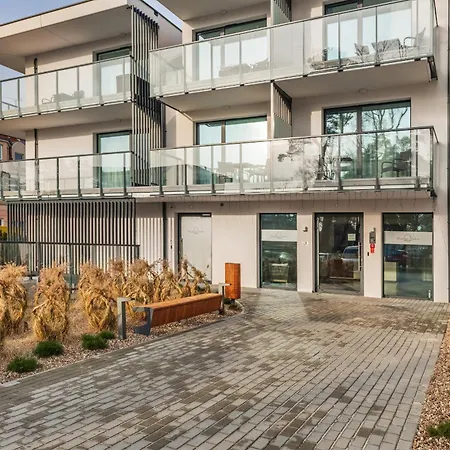 - Nowoczesny - Parking & Taras Z Ogrodem - By Renters *