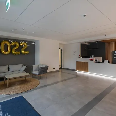 - Nowoczesny - Parking & Taras Z Ogrodem - By Renters Niechorze