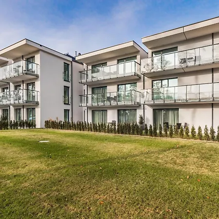 - Nowoczesny - Parking & Taras Z Ogrodem - By Renters *