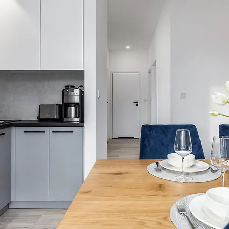 - Nowoczesny - Parking & Taras Z Ogrodem - By Renters * Niechorze