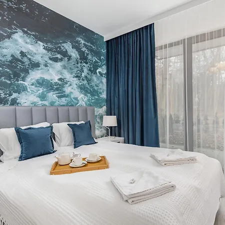 Apartment - Nowoczesny - Parking & Taras Z Ogrodem - By Renters